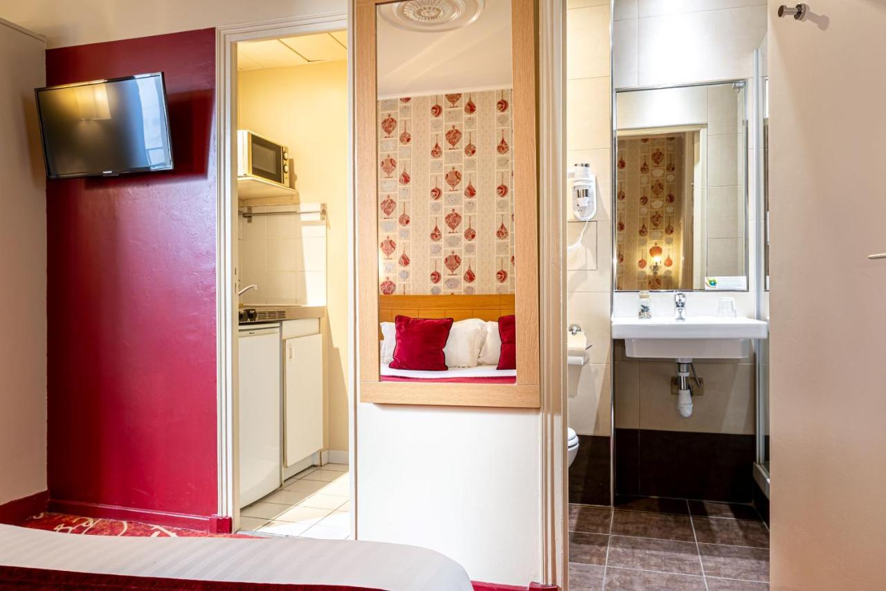 Hotel Romance Malesherbes By Patrick Hayat Paris Exteriör bild