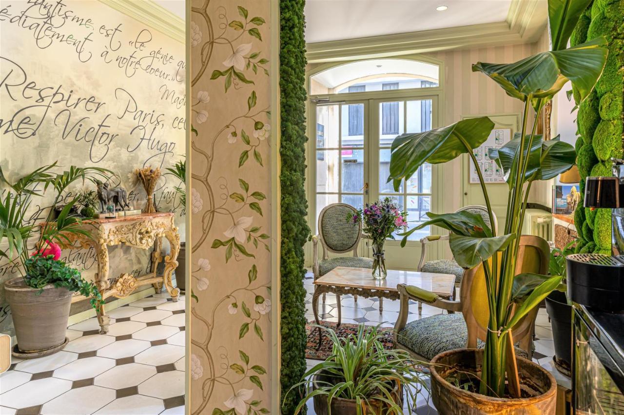 Hotel Romance Malesherbes By Patrick Hayat Paris Exteriör bild