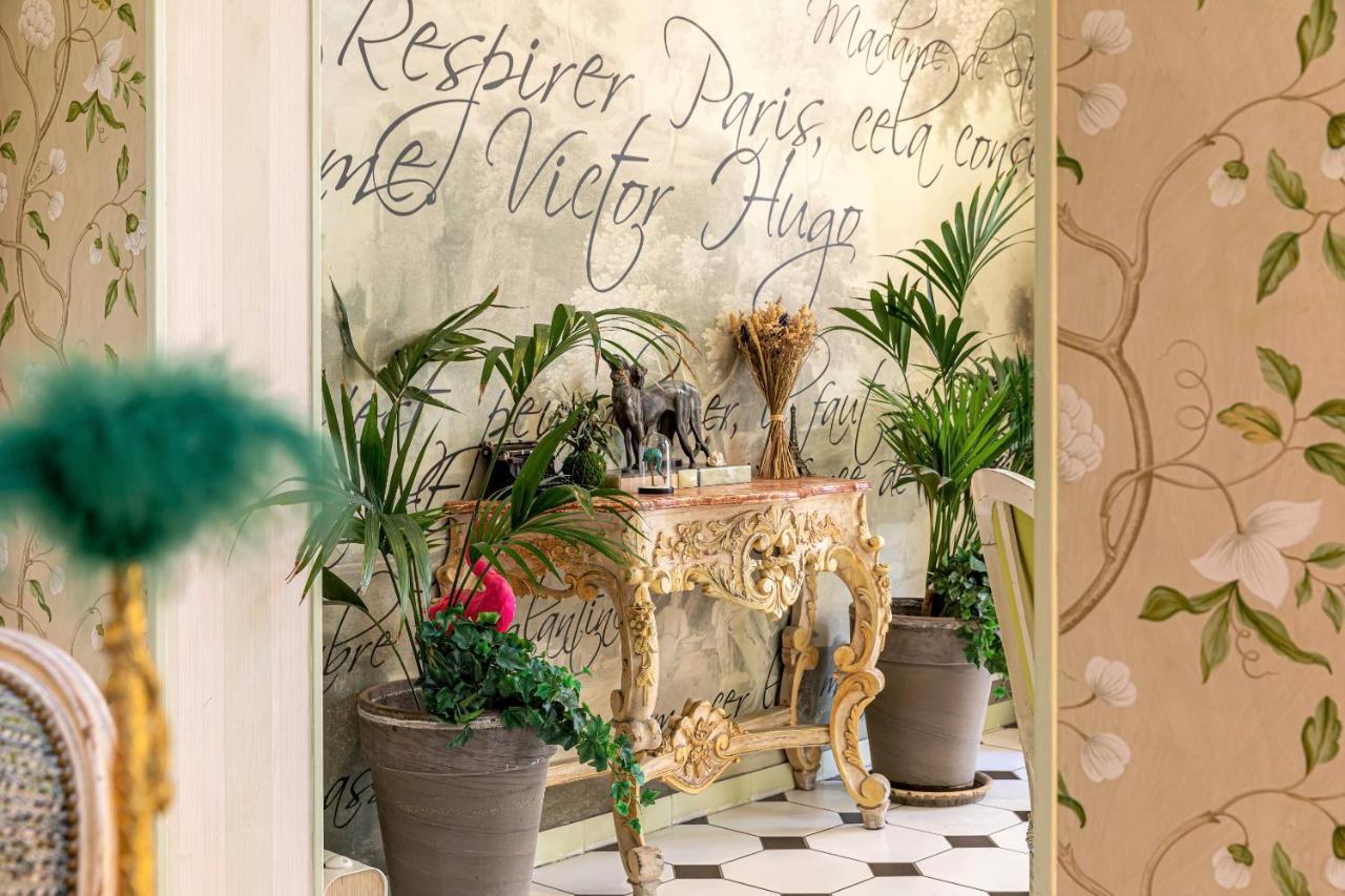 Hotel Romance Malesherbes By Patrick Hayat Paris Exteriör bild