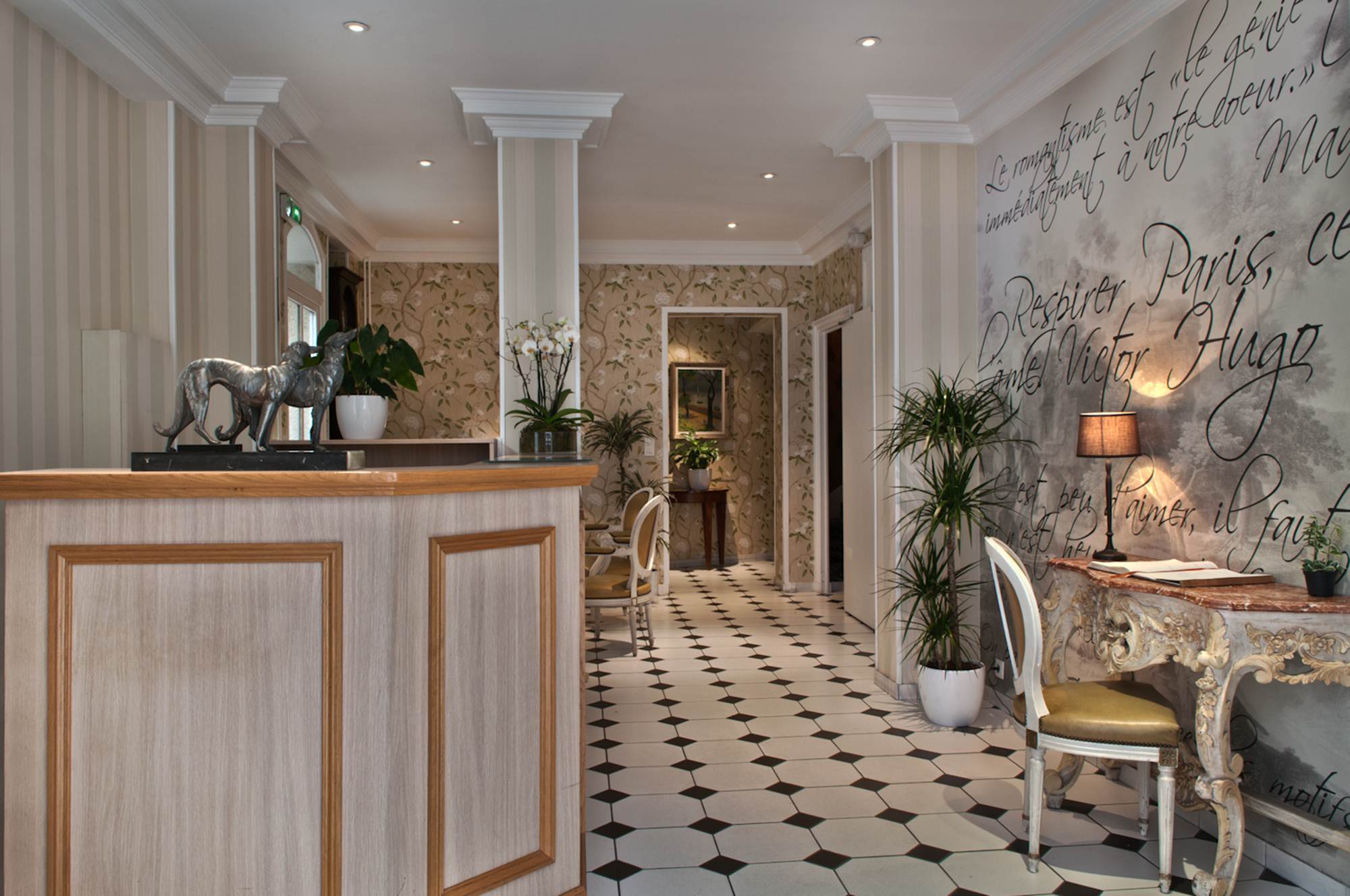 Hotel Romance Malesherbes By Patrick Hayat Paris Exteriör bild